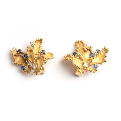 BOUCHERON 1970 Earrings Gold, sapphires and diamonds